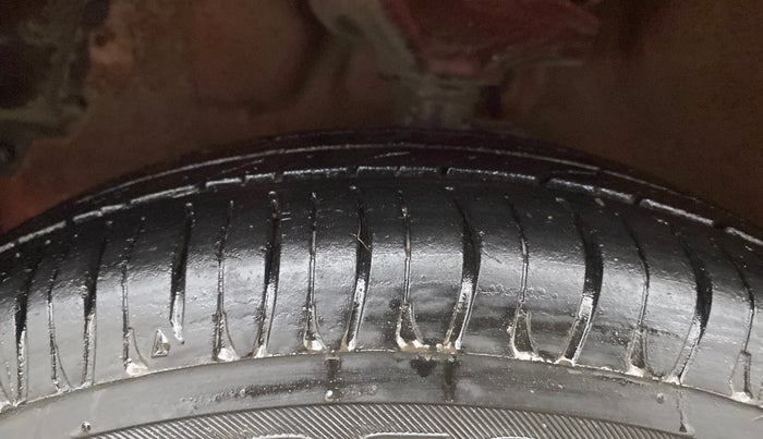 2016 Maruti Celerio ZXI AMT, Petrol, Automatic, 51,323 km, Left Front Tyre Tread