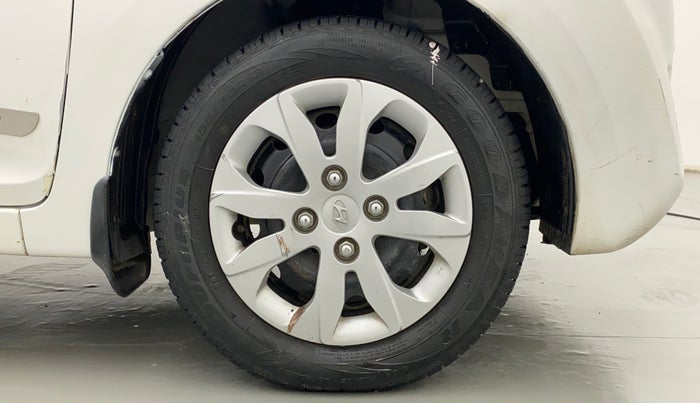 2018 Hyundai Eon MAGNA +, Petrol, Manual, 11,582 km, Right Front Wheel