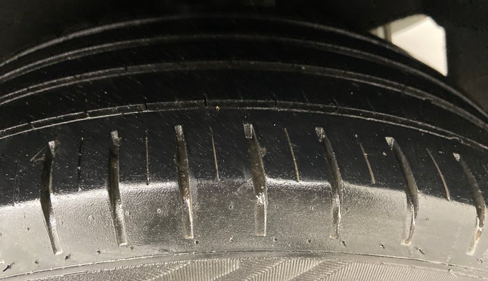2020 Maruti Baleno ZETA CVT PETROL 1.2, Petrol, Automatic, 35,131 km, Left Rear Tyre Tread