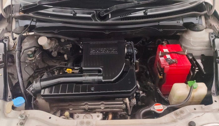 2013 Maruti Swift VXI, Petrol, Manual, 35,570 km, Engine View