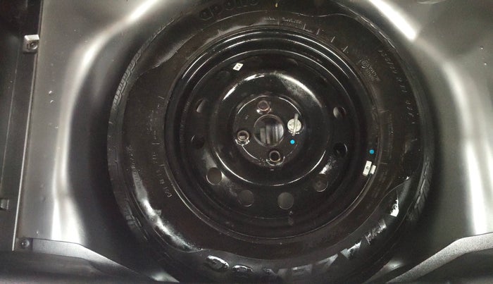 2013 Maruti Swift VXI, Petrol, Manual, 35,570 km, Spare Tyre