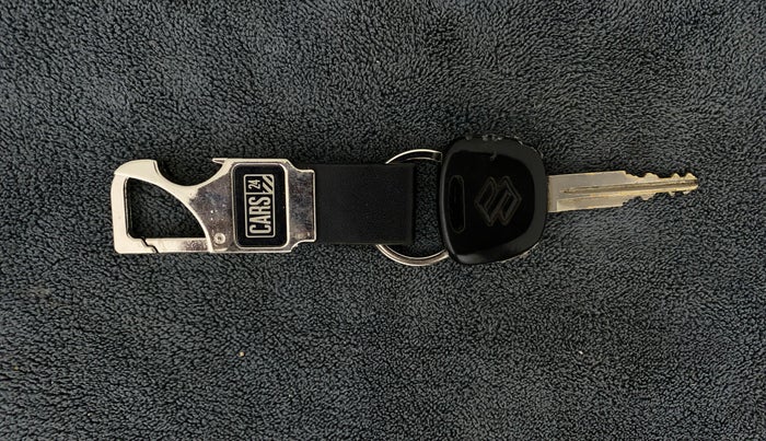 2016 Maruti Eeco 5 STR WITH A/C+HTR, Petrol, Manual, 23,068 km, Key Close Up