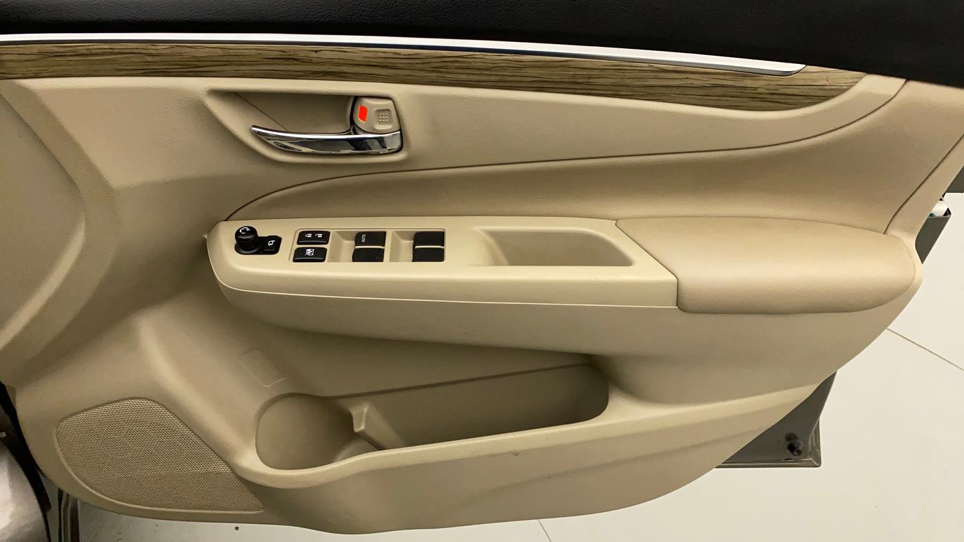 2019 Maruti Ciaz ALPHA 1.5 SHVS PETROL, Petrol, Manual, 16,602 km, Driver Side Door Panels Control