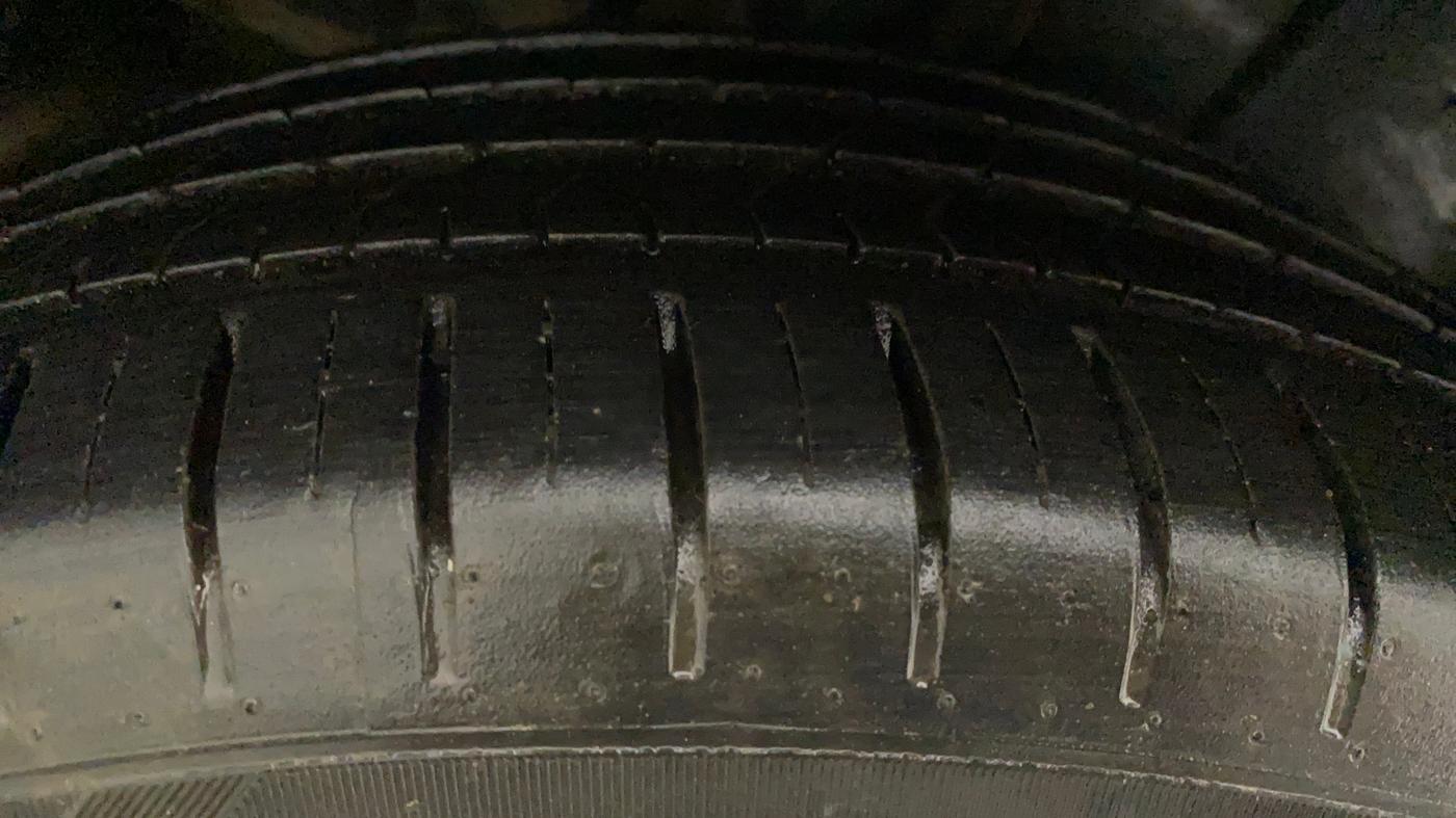 2019 Maruti Ciaz ALPHA 1.5 SHVS PETROL, Petrol, Manual, 16,602 km, Right Rear Tyre Tread