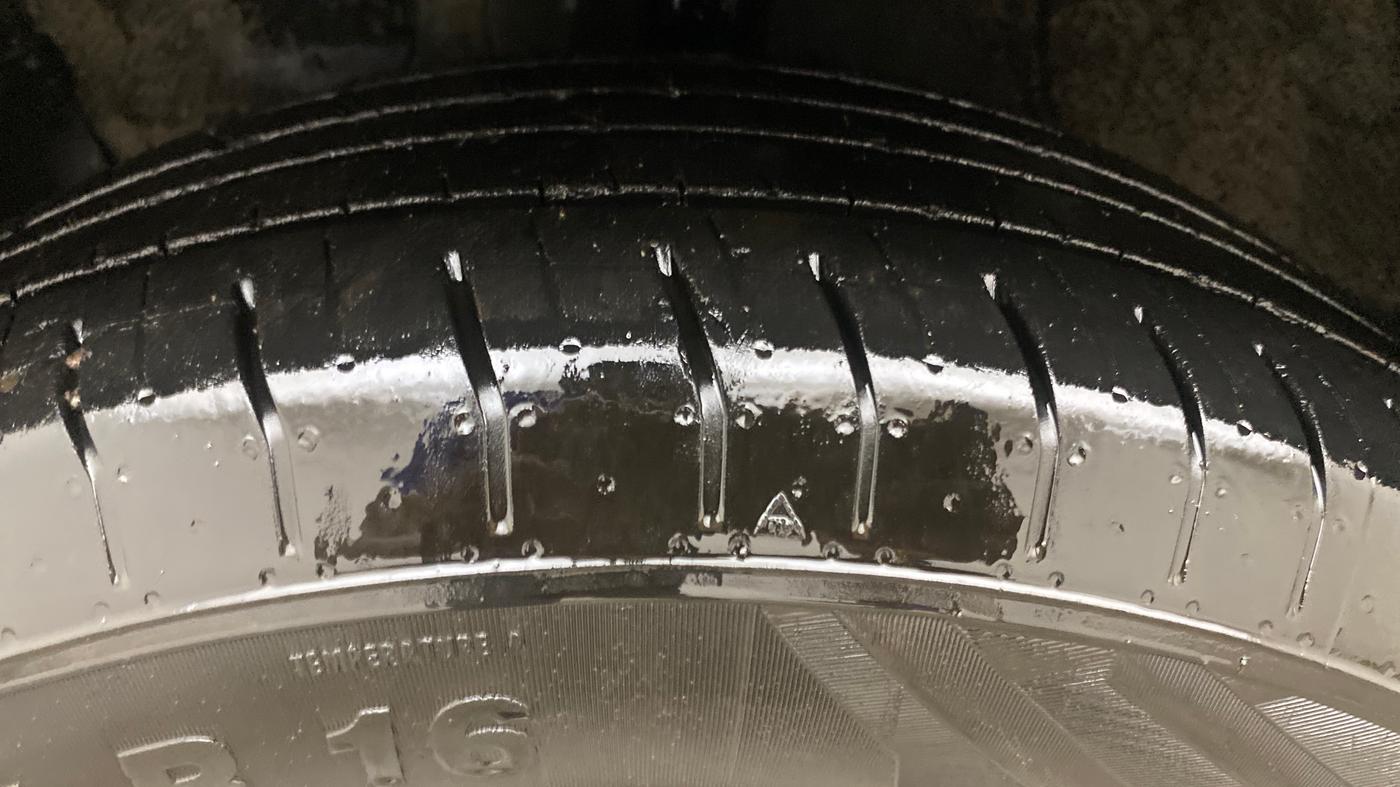 2023 Hyundai Creta S PLUS KNIGHT 1.5 PETROL, Petrol, Manual, 28,022 km, Left Front Tyre Tread