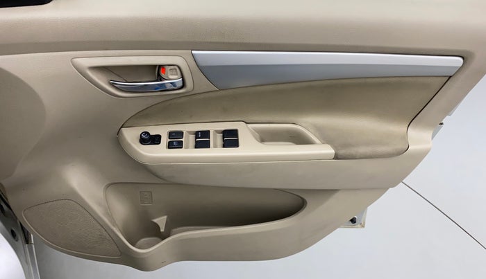 2016 Maruti Ertiga VXI, Petrol, Manual, 1,46,105 km, Driver Side Door Panels Control