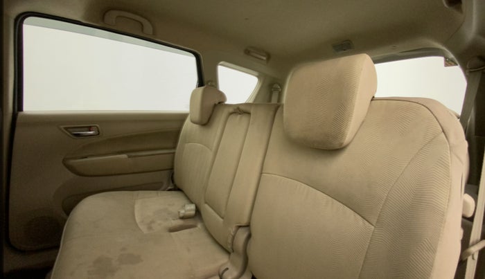 2016 Maruti Ertiga VXI, Petrol, Manual, 1,46,105 km, Right Side Rear Door Cabin