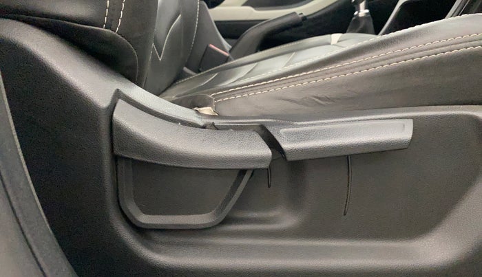 2021 Hyundai Creta EX 1.5 PETROL, Petrol, Manual, 39,936 km, Driver Side Adjustment Panel