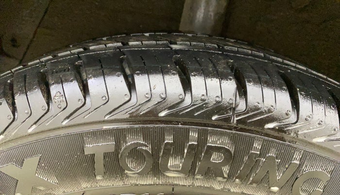 2015 Hyundai Grand i10 SPORTZ 1.2 KAPPA VTVT, Petrol, Manual, 60,994 km, Right Rear Tyre Tread