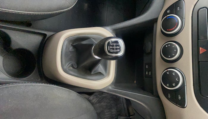 2015 Hyundai Grand i10 SPORTZ 1.2 KAPPA VTVT, Petrol, Manual, 60,994 km, Gear Lever