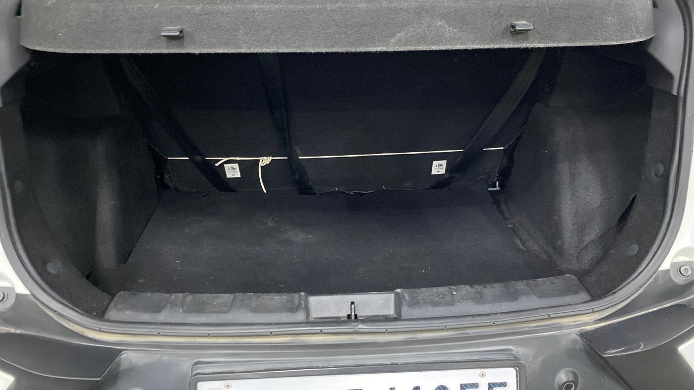2024 Tata NEXON Smart Plus 1.2 Revotron 6 AMT, Petrol, Automatic, 39,131 km, Boot Inside