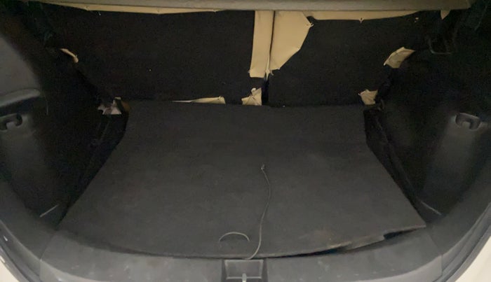 2012 Honda Jazz 1.2L I-VTEC SELECT, Petrol, Manual, 63,333 km, Boot Inside