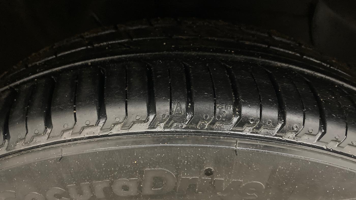 2021 Hyundai GRAND I10 NIOS ASTA AMT 1.2 KAPPA VTVT, Petrol, Automatic, 55,730 km, Right Front Tyre Tread