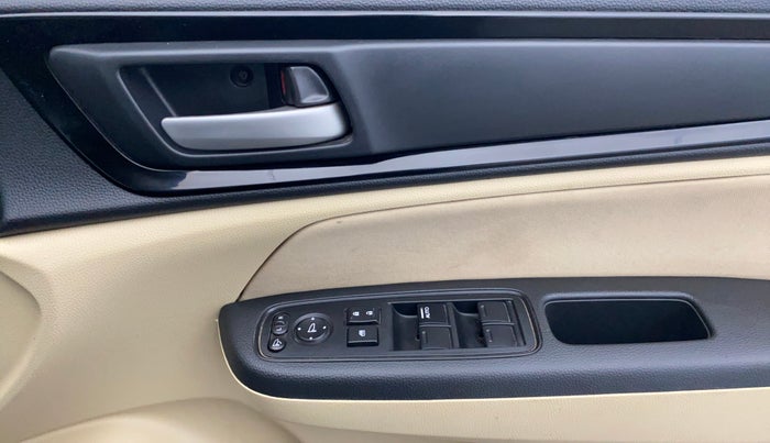 2020 Honda Amaze 1.2L I-VTEC VX, Petrol, Manual, 32,307 km, Driver Side Door Panels Control