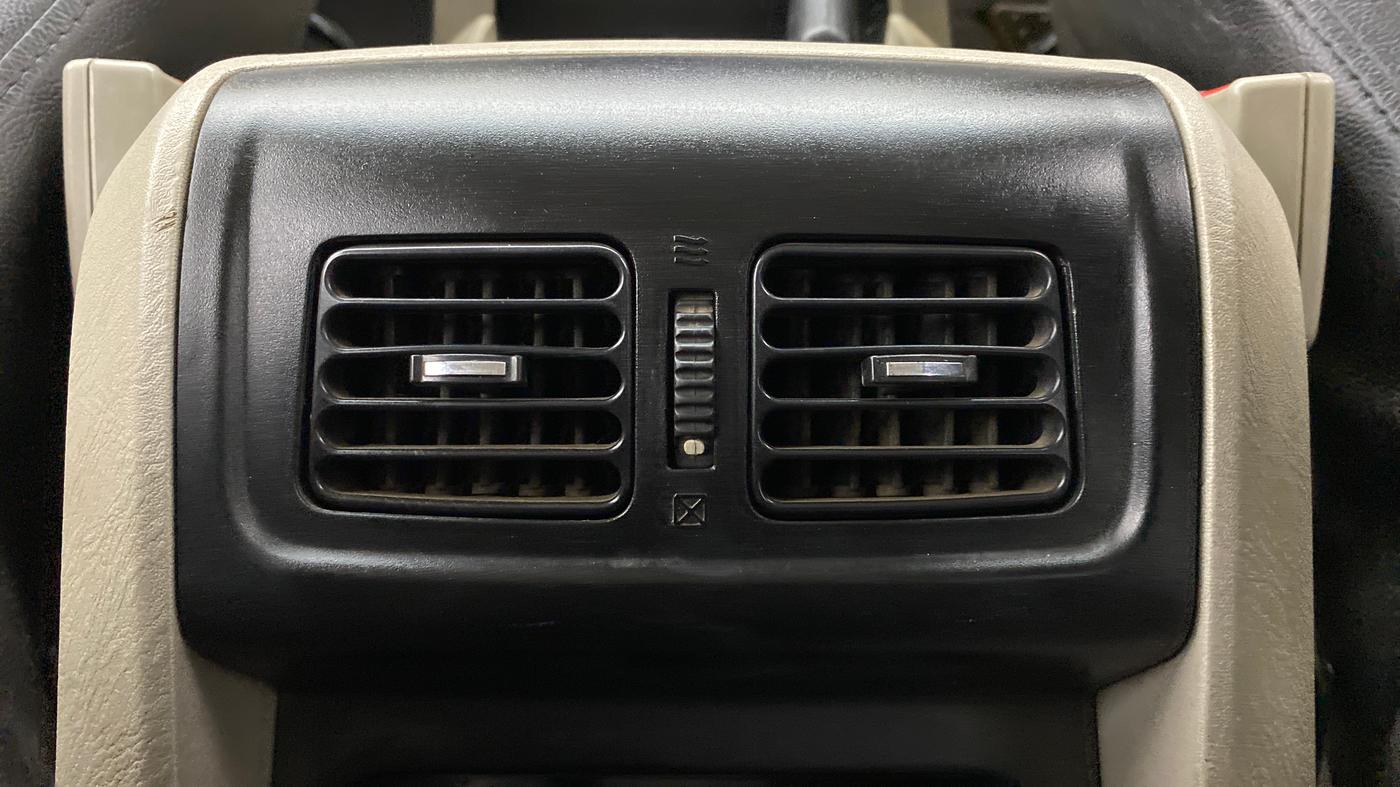 2016 Mahindra Scorpio S2, Diesel, Manual, 1,32,429 km, Rear AC Vents