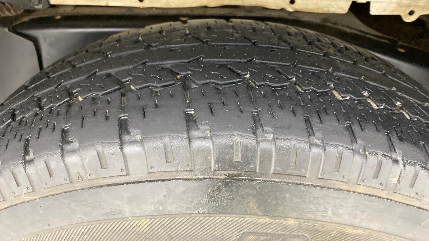 2016 Mahindra Scorpio S2, Diesel, Manual, 1,32,429 km, Left Rear Tyre Tread