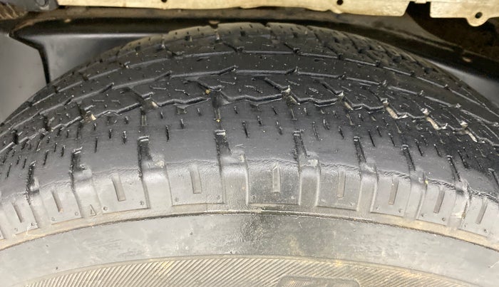 2016 Mahindra Scorpio S2, Diesel, Manual, 1,32,429 km, Left Rear Tyre Tread