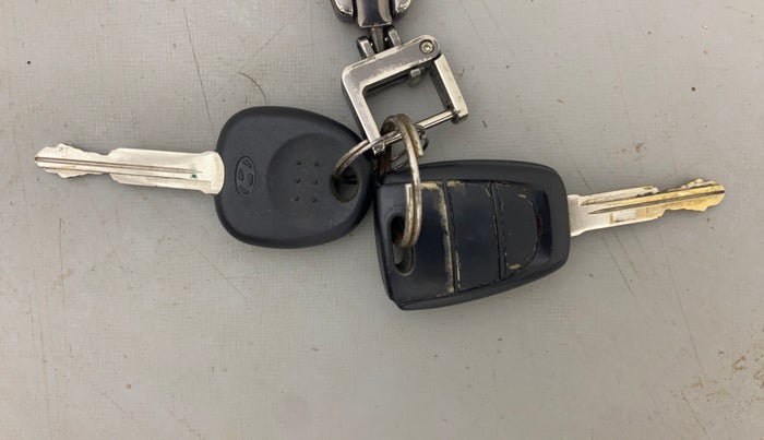 2019 Hyundai NEW SANTRO SPORTZ MT, Petrol, Manual, 19,582 km, Key Close Up