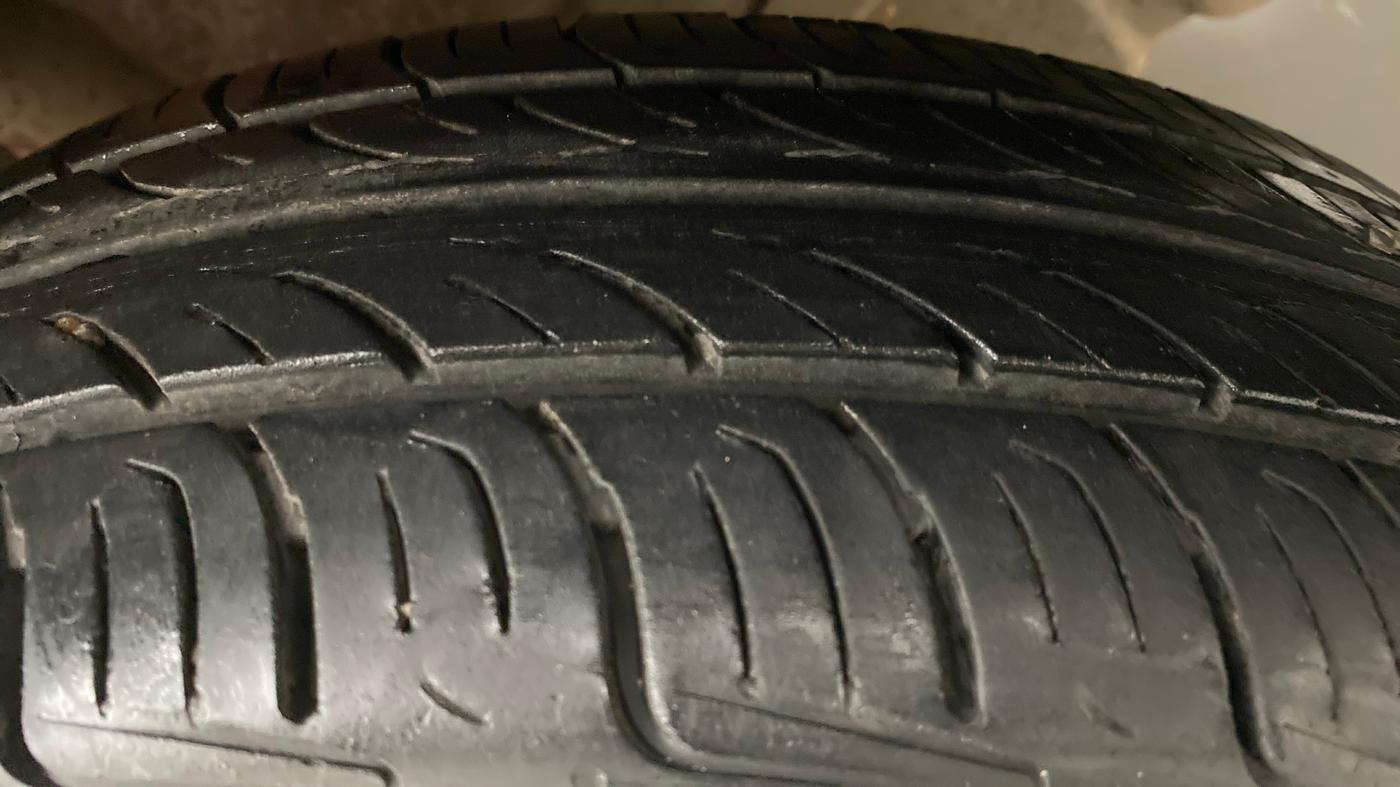 2016 Maruti Wagon R 1.0 VXI, Petrol, Manual, 47,947 km, Right Front Tyre Tread