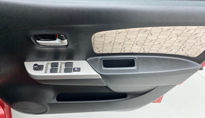 2016 Maruti Wagon R 1.0 VXI, Petrol, Manual, 47,947 km, Driver Side Door Panels Control