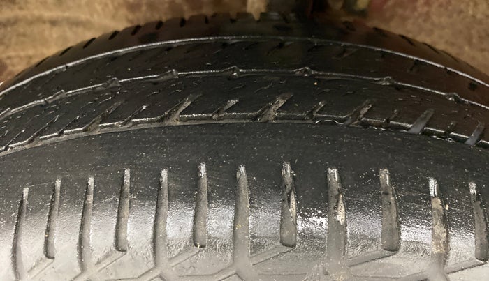 2016 Maruti Wagon R 1.0 VXI, Petrol, Manual, 47,947 km, Left Front Tyre Tread