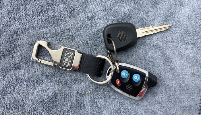 2016 Maruti Alto 800 LXI, Petrol, Manual, 13,540 km, Key Close-up