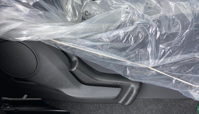 2021 Maruti Celerio ZXI D, Petrol, Manual, 806 km, Driver Side Adjustment Panel