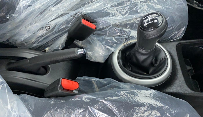 2021 Maruti Celerio ZXI D, Petrol, Manual, 806 km, Gear Lever