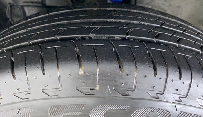 2021 Maruti Celerio ZXI D, Petrol, Manual, 806 km, Left Front Tyre Tread