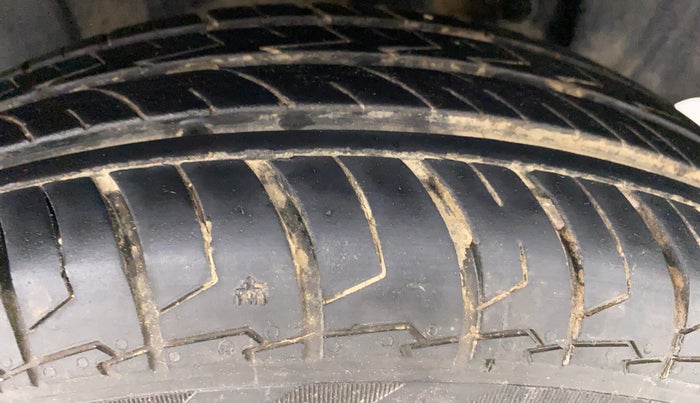 2021 Maruti Swift LXI, Petrol, Manual, 14,803 km, Left Rear Tyre Tread