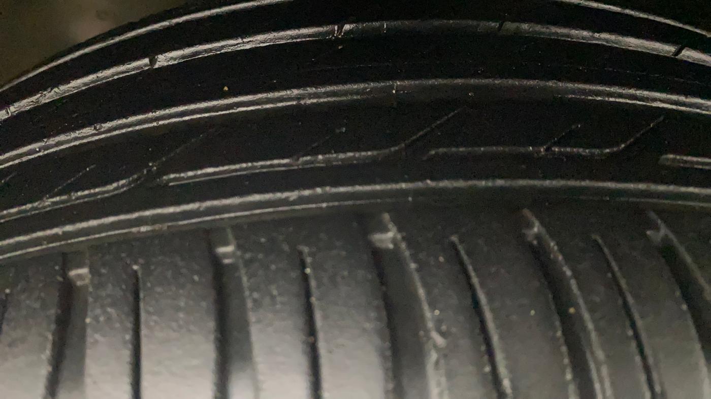 2017 Hyundai Tucson GLS 4WD AT DIESEL, Diesel, Automatic, 69,787 km, Left Front Tyre Tread