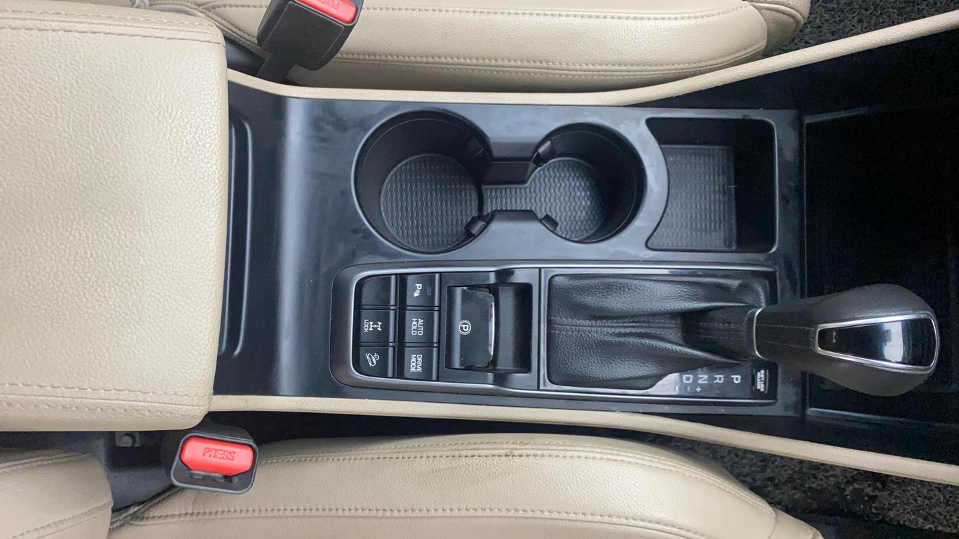 2017 Hyundai Tucson GLS 4WD AT DIESEL, Diesel, Automatic, 69,787 km, Gear Lever
