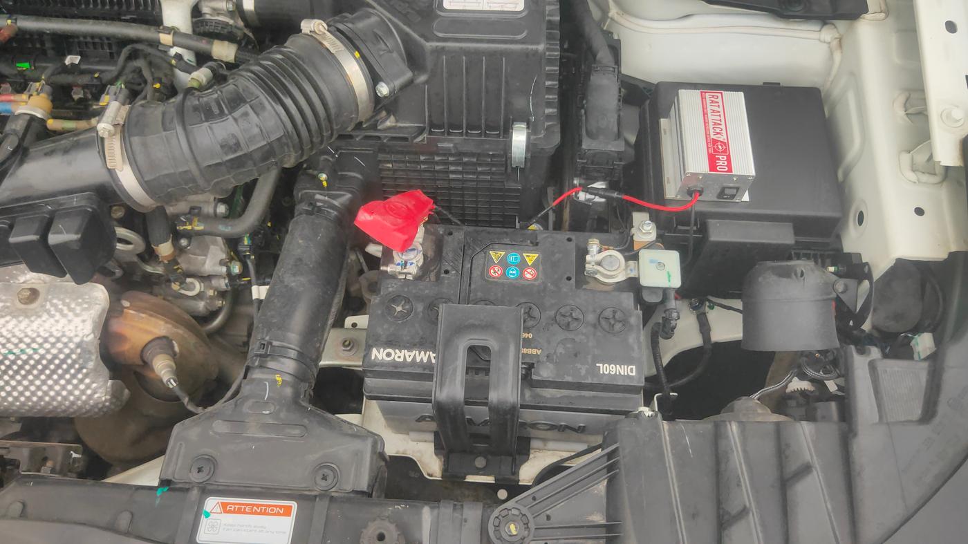 2023 Mahindra XUV300 W4 1.2 PETROL, Petrol, Manual, 13,800 km, Engine View - Left