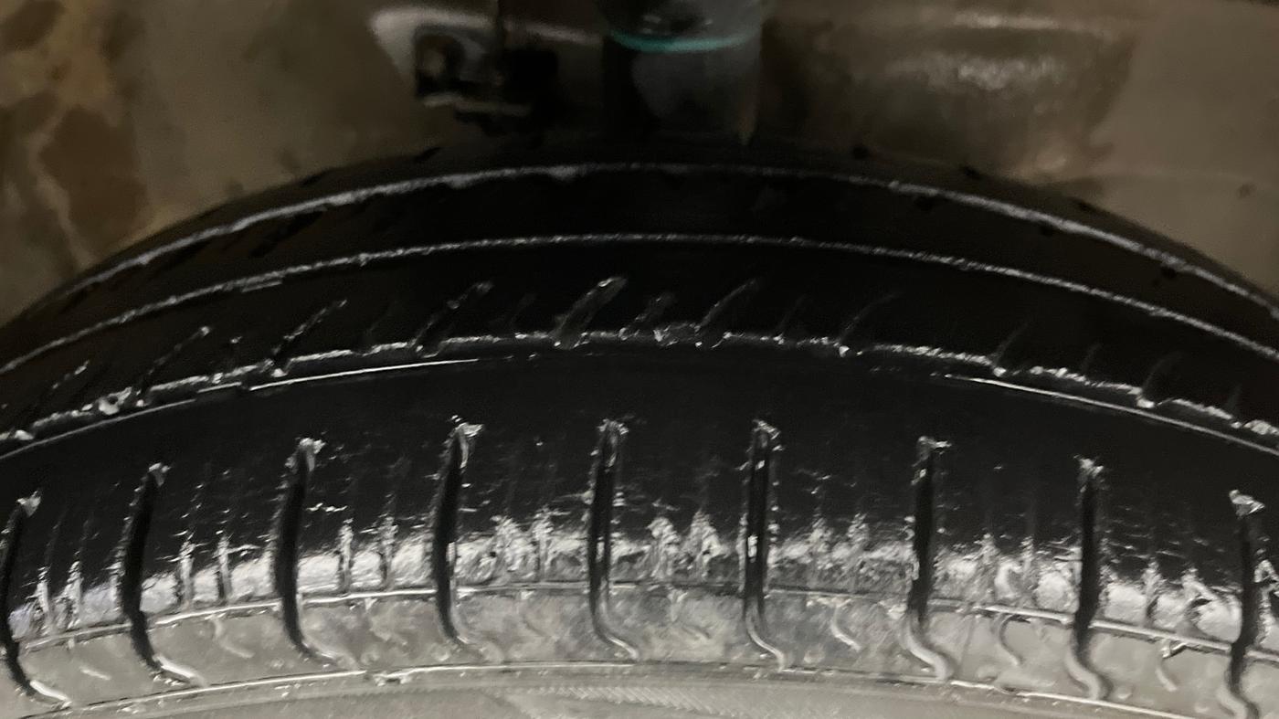 2018 Maruti Wagon R 1.0 LXI CNG, CNG, Manual, 45,243 km, Right Front Tyre Tread