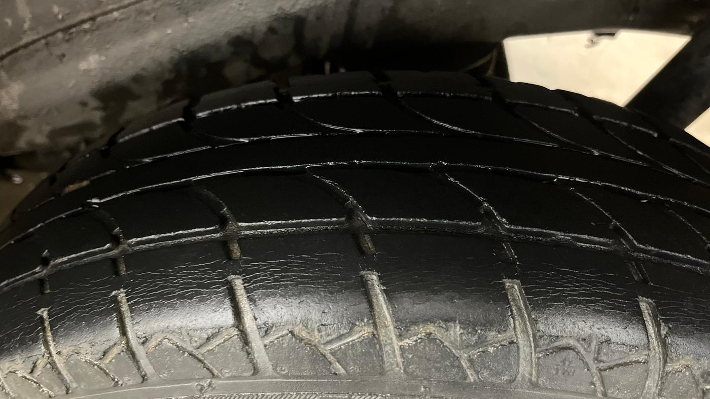 2018 Maruti Wagon R 1.0 LXI CNG, CNG, Manual, 45,243 km, Left Rear Tyre Tread