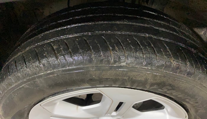 2021 Renault Kiger RXT MT, Petrol, Manual, 39,899 km, Left Front Tyre Tread