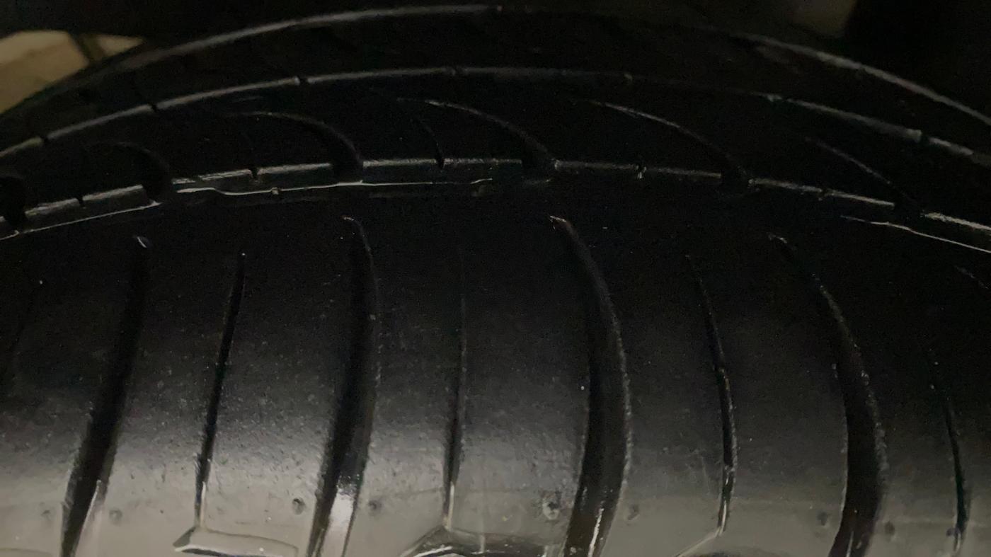 2019 Skoda Octavia STYLE 1.8 TSI AT, Petrol, Automatic, 1,12,874 km, Left Rear Tyre Tread