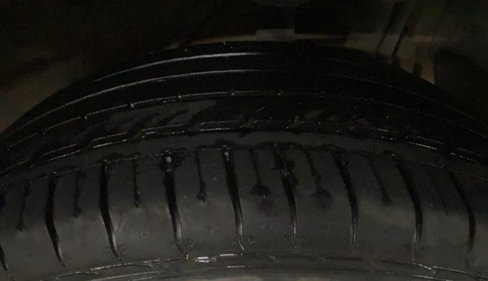 2020 Tata NEXON XZ PETROL, Petrol, Manual, 25,936 km, Left Rear Tyre Tread