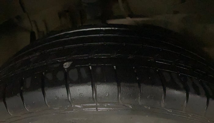 2020 Tata NEXON XZ PETROL, Petrol, Manual, 25,936 km, Right Rear Tyre Tread