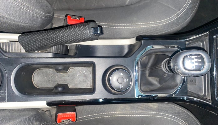 2020 Tata NEXON XZ PETROL, Petrol, Manual, 25,936 km, Gear Lever