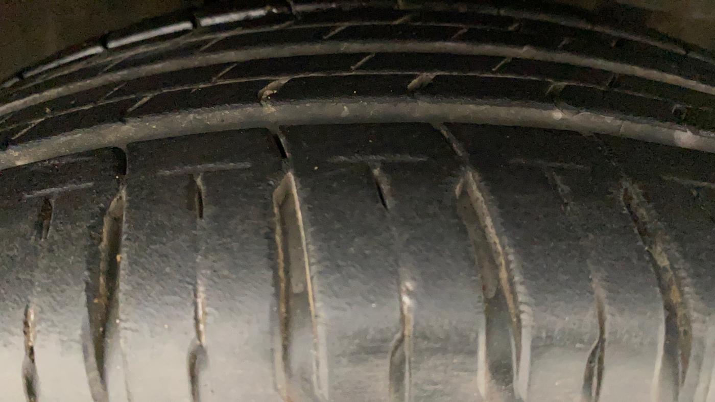 2012 Honda Brio S MT, Petrol, Manual, 35,268 km, Right Front Tyre Tread