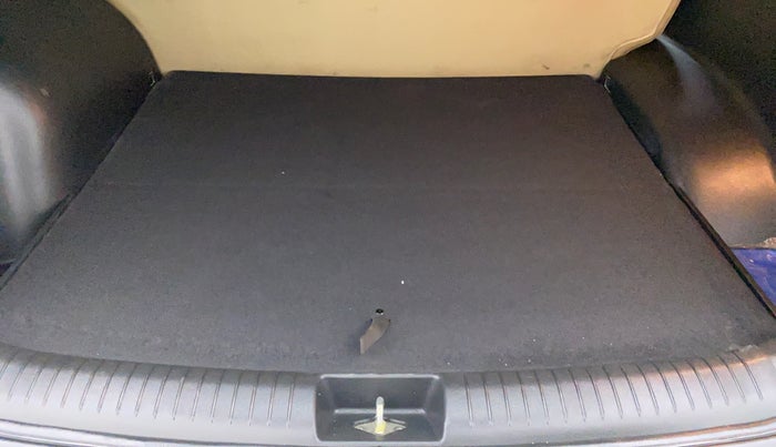 2015 Hyundai Creta 1.6 SX PLUS PETROL, Petrol, Manual, 59,383 km, Boot Inside