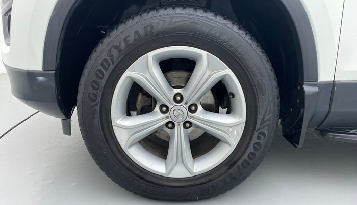 2019 Tata Harrier XZ 2.0L Kryotec, Diesel, Manual, 44,824 km, Left Front Wheel