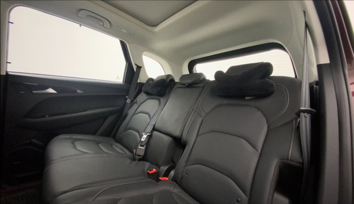 2019 MG HECTOR SHARP 1.5 DCT PETROL, Petrol, Automatic, 41,338 km, Right Side Rear Door Cabin