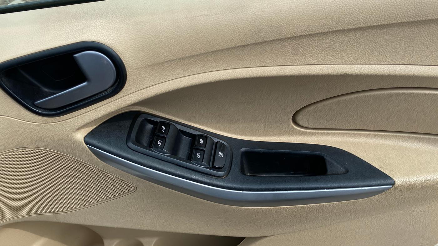 2019 Ford Figo Aspire TREND PLUS 1.2 PETROL, Petrol, Manual, 89,046 km, Driver Side Door Panels Control