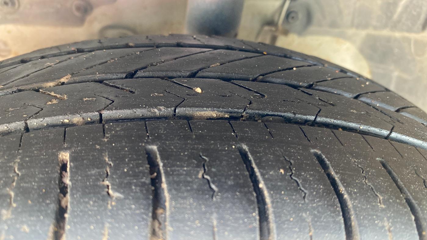 2019 Ford Figo Aspire TREND PLUS 1.2 PETROL, Petrol, Manual, 89,046 km, Left Front Tyre Tread