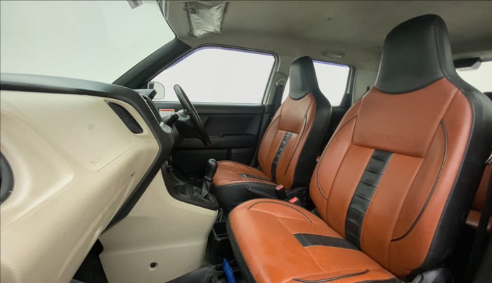 2021 Maruti New Wagon-R 1.0 Lxi (o) cng, CNG, Manual, 32,137 km, Right Side Front Door Cabin