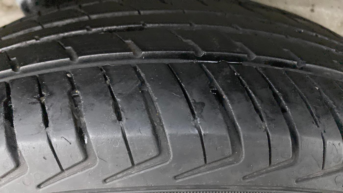 2021 Maruti New Wagon-R 1.0 Lxi (o) cng, CNG, Manual, 32,137 km, Right Rear Tyre Tread