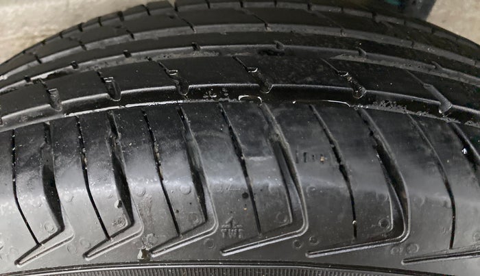 2021 Maruti New Wagon-R 1.0 Lxi (o) cng, CNG, Manual, 32,137 km, Left Rear Tyre Tread