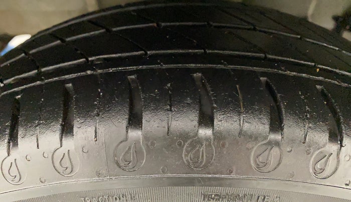 2020 Tata Tiago XE 1.2 REVOTRON, Petrol, Manual, 11,084 km, Right Rear Tyre Tread